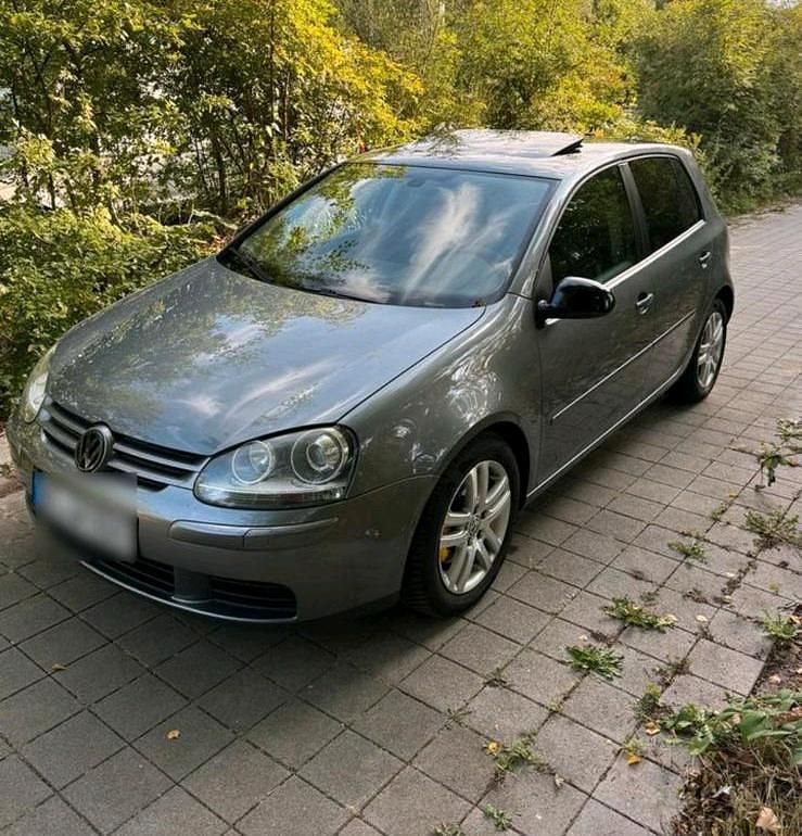 Gebraucht VW Golf V 140 PS (102 kW) 2005 Grau Kleinwagen
