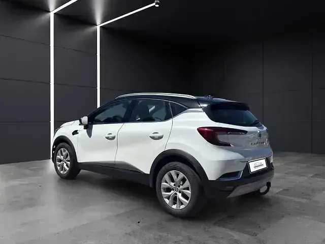 Gebraucht Renault Captur Intens 140 PS (102 kW) 2022 Weiß SUV