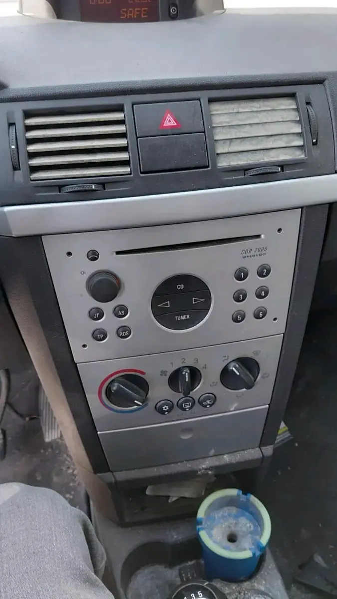 Gebraucht Opel Meriva 101 PS (74 kW) 2004 Schwarz Van / Kleinbus