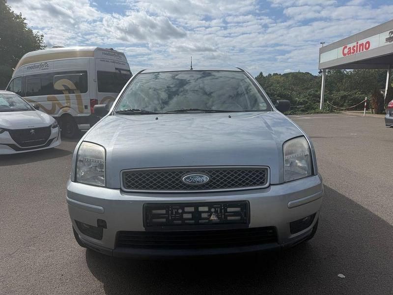Silber Gebraucht 2004 Ford Fusion Limousine | 1.490 € (Guter Preis) - Bild 1/4