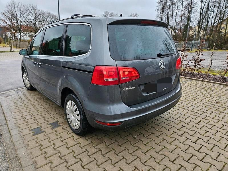 Gebraucht VW Sharan 140 PS (102 kW) 2012 Grau Van / Kleinbus