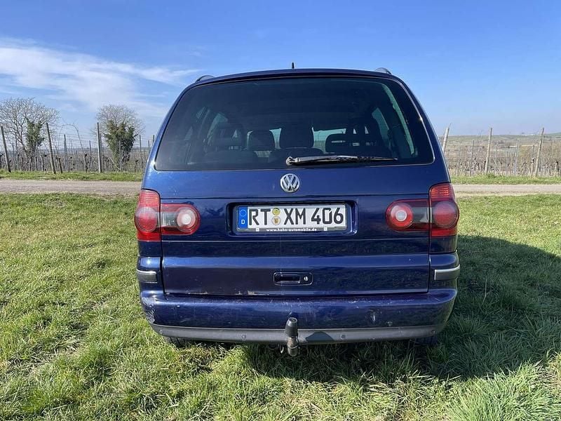 Gebraucht VW Sharan United 157 PS (115 kW) 2009 Blau Van / Kleinbus