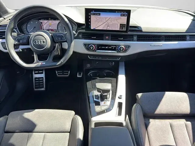 Używany Audi S4 Ambiente 341 KM (250 kW) 2023 Biały Kombi