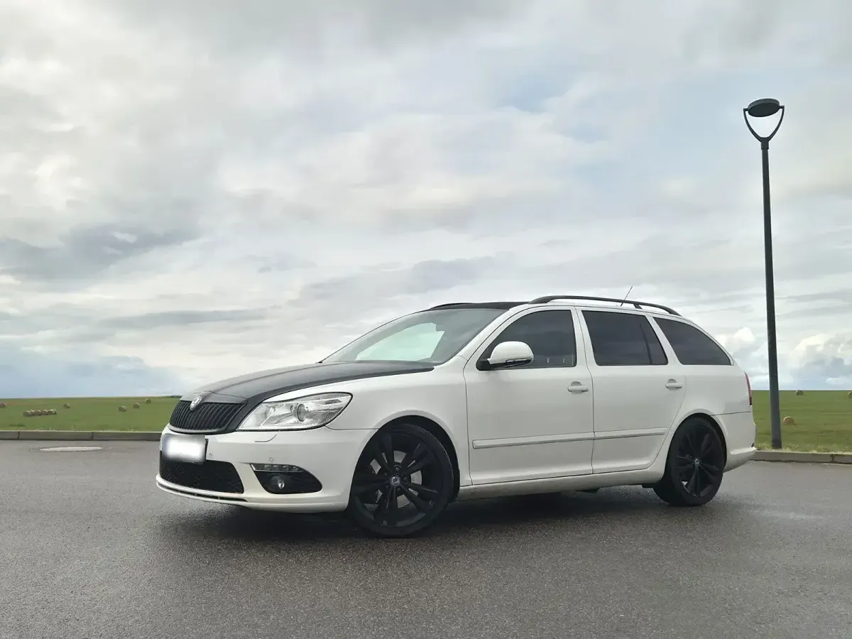 Gebraucht Skoda Octavia RS 170 PS (125 kW) 2012 Weiß Limousine