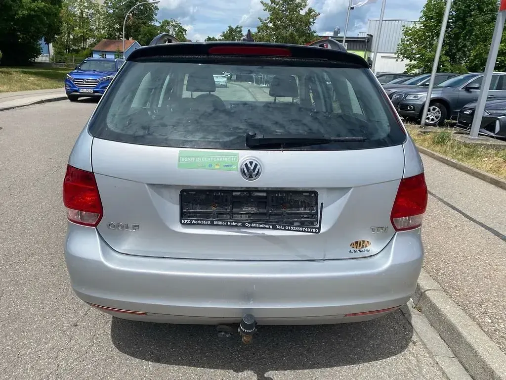 Gebraucht VW Golf V Trendline 105 PS (77 kW) 2008 Silber Kombi
