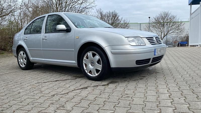 Gebraucht VW Bora 116 PS (85 kW) 1999 Silber Limousine