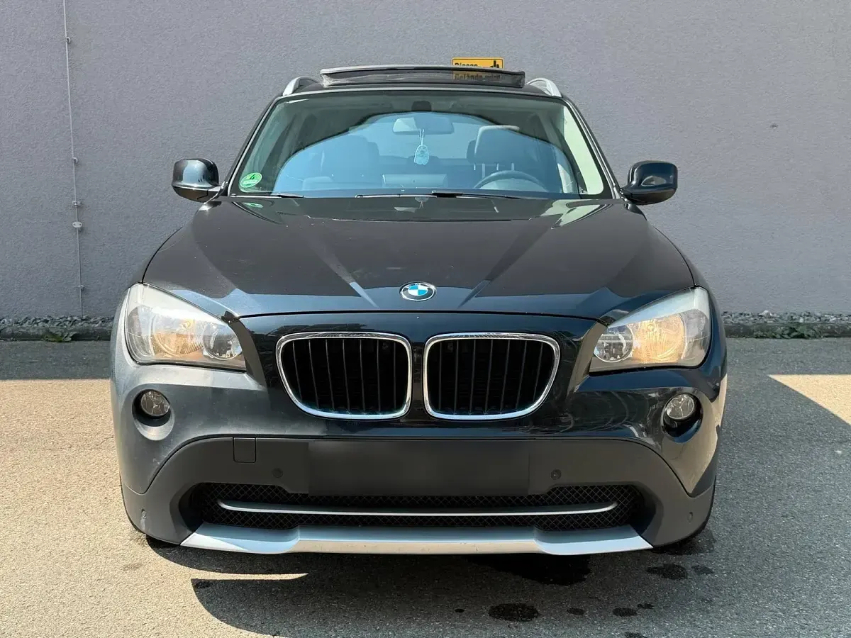 Gebraucht BMW X1 143 PS (105 kW) 2011 Schwarz SUV
