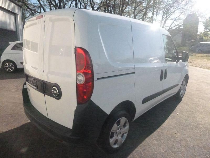 Usata Opel Combo 95 CV (69 kW) 2017 Bianco Monovolume