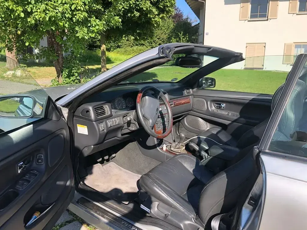 Używany Volvo C70 163 KM (119 kW) 2001 Srebrny Kabriolet