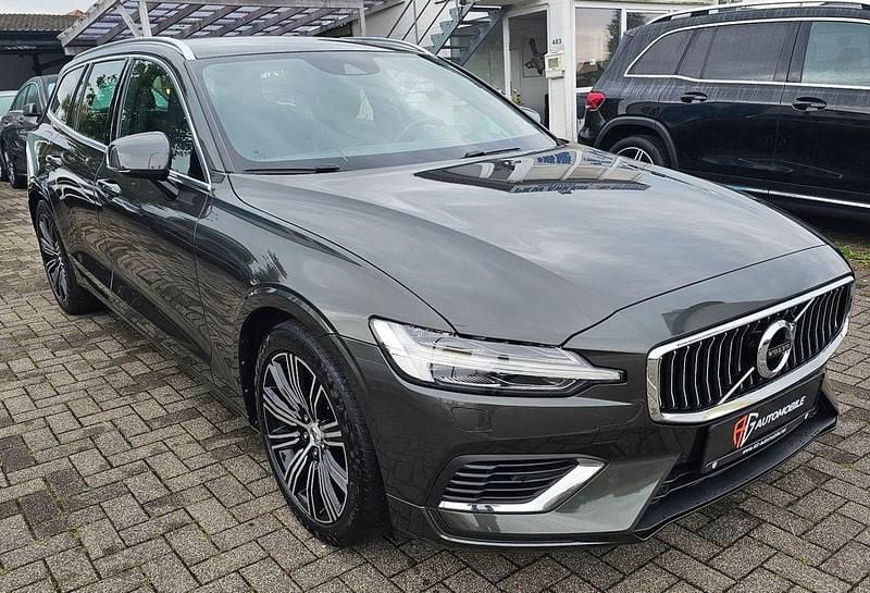 Grau Gebraucht 2020 Volvo V60 Inscription Kombi | 24.950 € (Guter Preis) - Bild 1/4