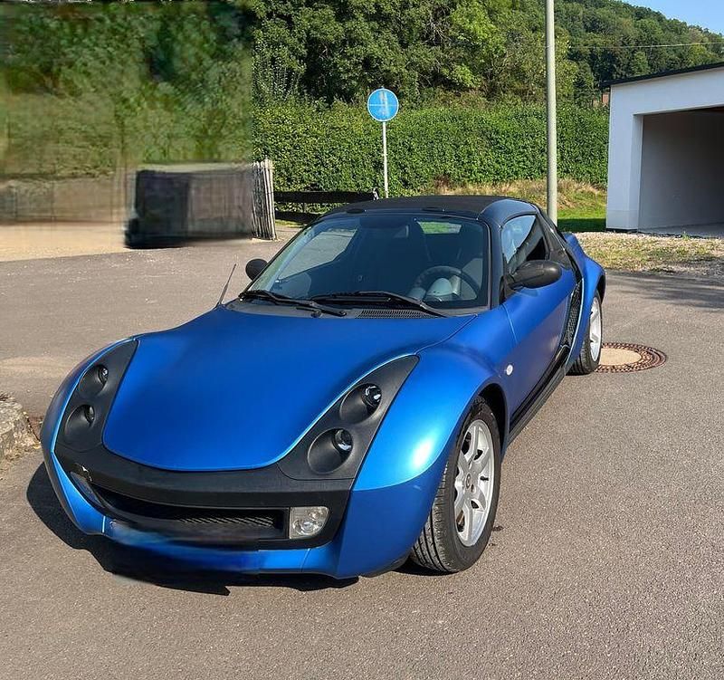Blau Gebraucht 2003 Smart Roadster Cabrio | 3.999 € (Fairer Preis) - Bild 1/4