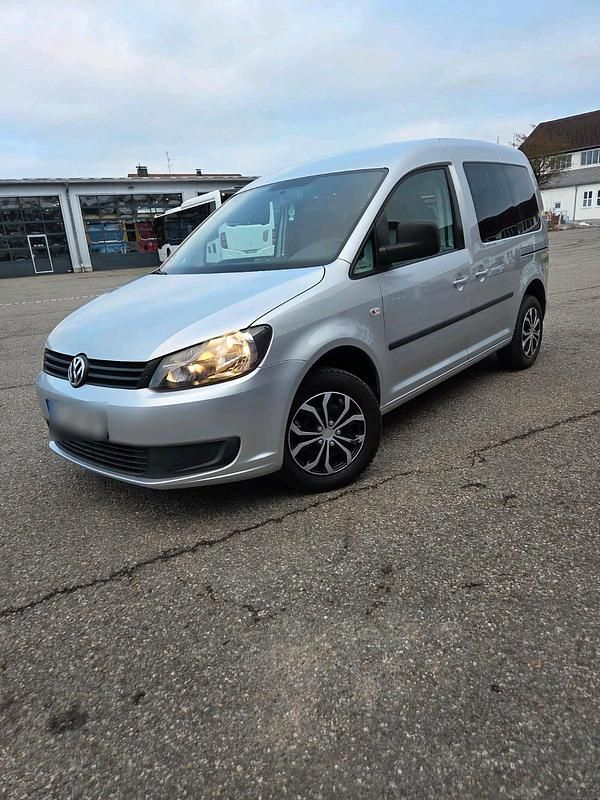 Gebraucht VW Caddy 105 PS (77 kW) 2011 Silber Van / Kleinbus
