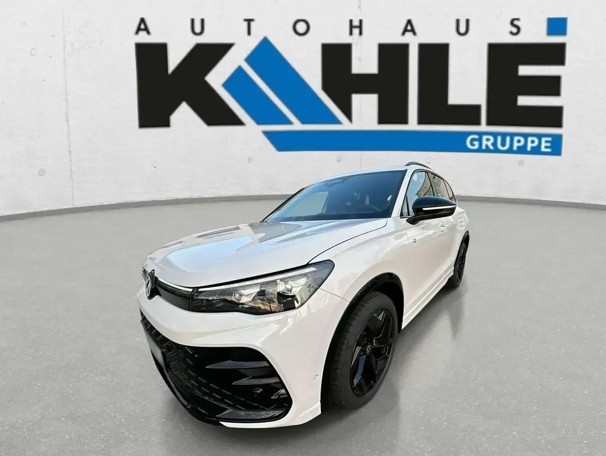 Neu VW Tiguan Comfortline 150 PS (110 kW) 2025 Weiß SUV