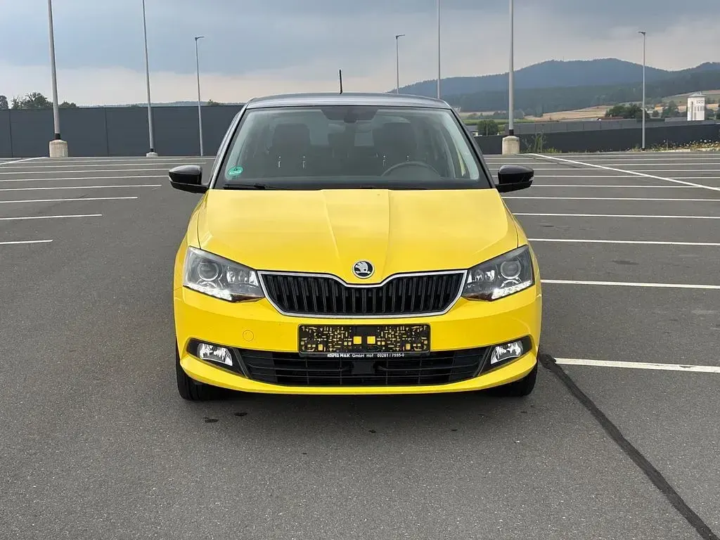 Gebraucht Skoda Fabia Style 110 PS (80 kW) 2015 Gelb Limousine