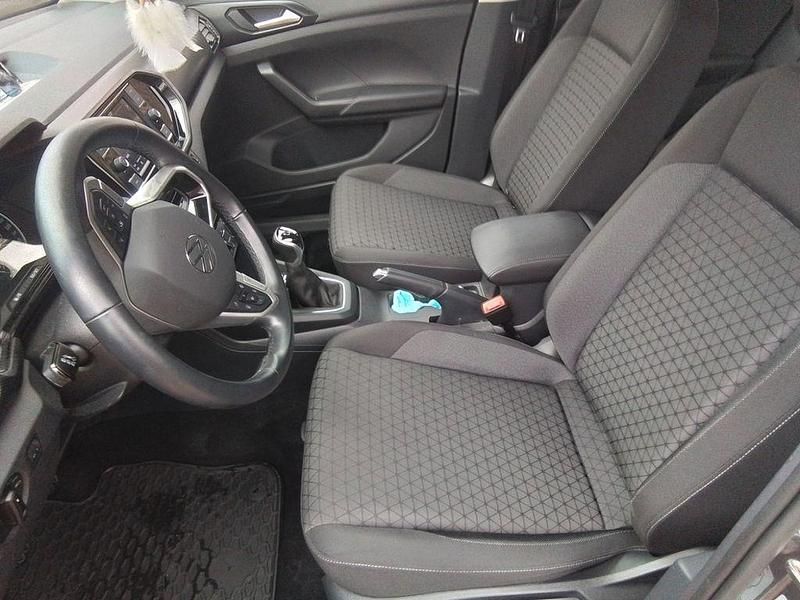 Gebraucht VW T-Cross 95 PS (69 kW) 2023 Grau SUV