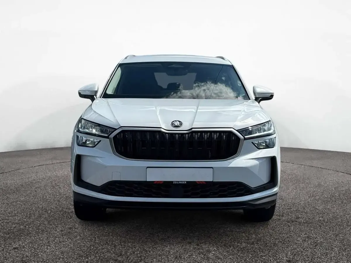 Neu Skoda Kodiaq Selection 150 PS (110 kW) 2026 Moonweiss SUV