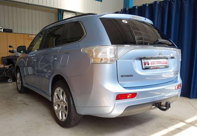 Gebraucht Mitsubishi Outlander Top 121 PS (88 kW) 2014 Blau SUV