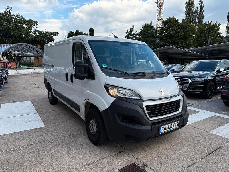 Lackierung weiss icy/deckende Gebraucht 2024 Peugeot Boxer Van | 22.990 € (Superpreis) - Bild 1/4
