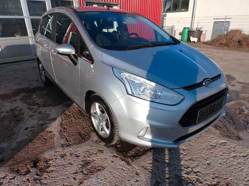 Gebraucht Ford B-MAX Titanium 101 PS (74 kW) 2013 Silber Van / Kleinbus