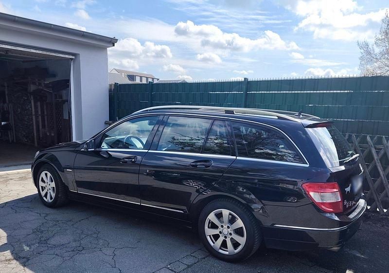 Gebraucht Mercedes C180 Elegance 156 PS (114 kW) 2008 Schwarz Kombi