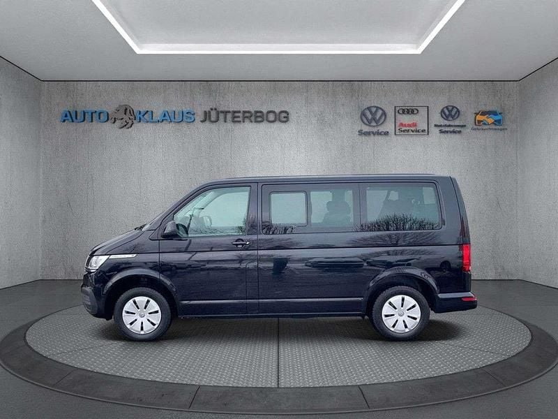 Gebraucht VW Caravelle Comfortline 150 PS (110 kW) 2022 Deep black perleffekt Van