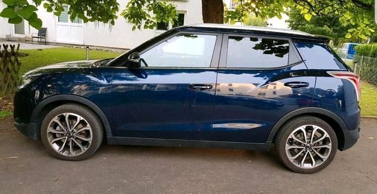 Andere farben Gebraucht 2018 Ssangyong (KGM) Tivoli Quartz SUV | 10.500 € - Bild 1/4