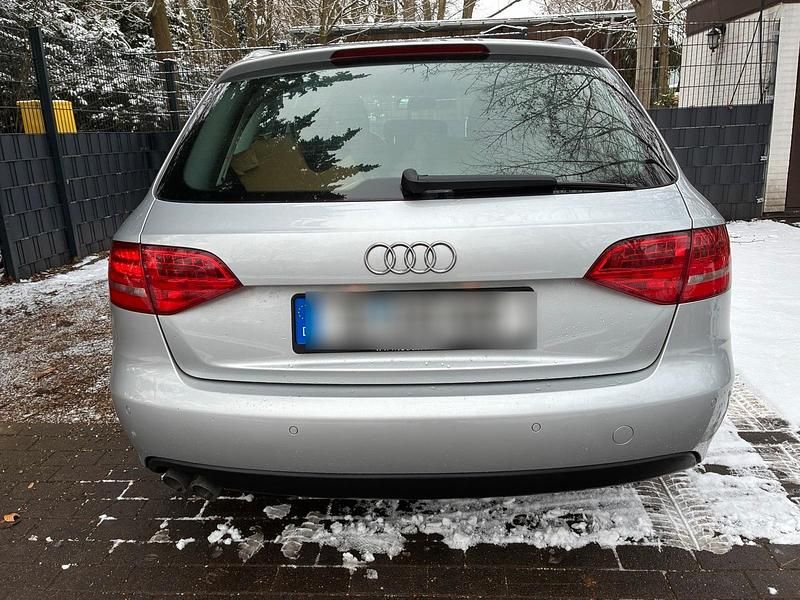 Gebraucht Audi A4 Ambition 140 PS (102 kW) 2012 Silber Kombi