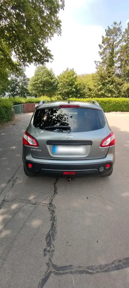 Gebraucht Nissan Qashqai 150 PS (110 kW) 2011 Grau SUV