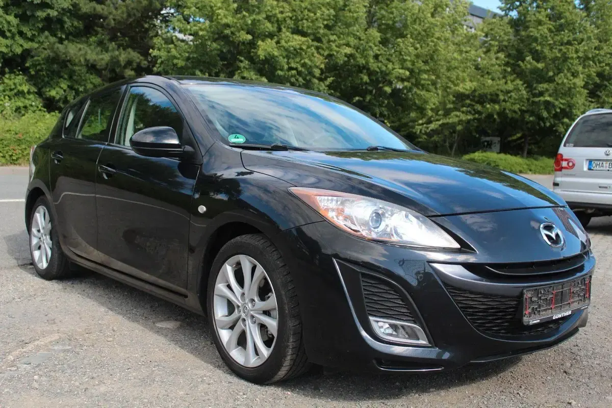 Gebraucht Mazda 3 Active Plus 105 PS (77 kW) 2011 Schwarz Limousine