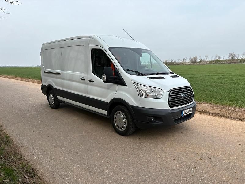 Gebraucht Ford Transit 170 PS (125 kW) 2019 Weiß Van / Kleinbus