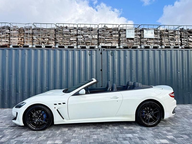 Gebraucht Maserati GranCabrio 460 PS (338 kW) 2015 Weiß Cabrio