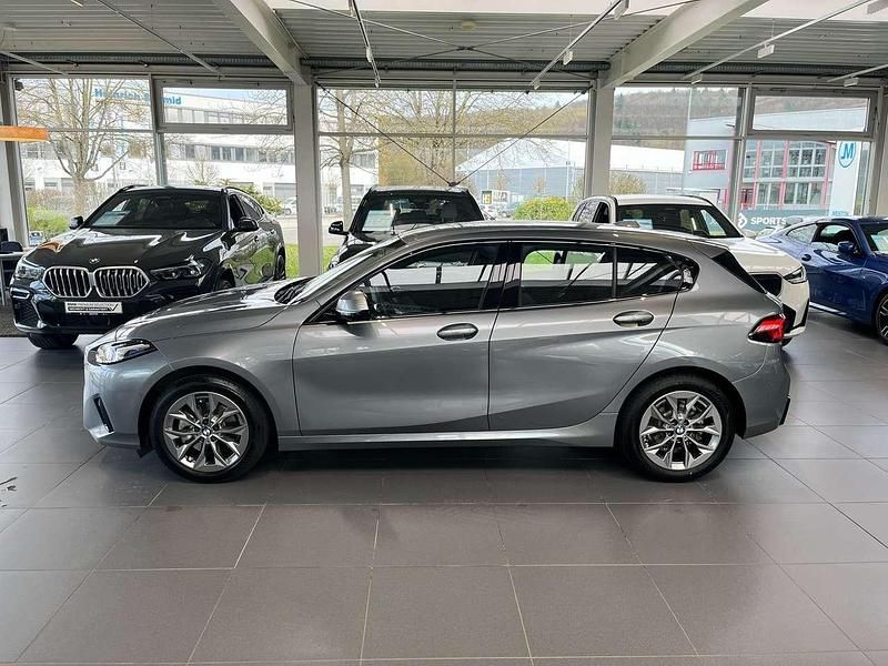 Gebraucht BMW 120 Performance 163 PS (119 kW) 2025 Grau Kleinwagen