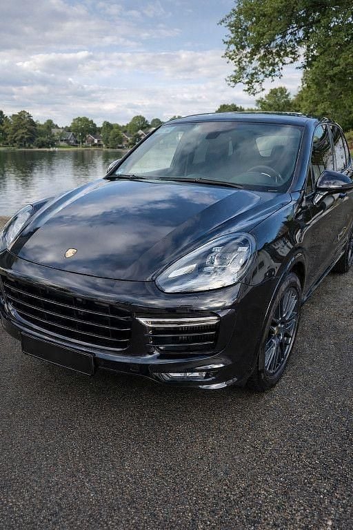 Schwarz Gebraucht 2017 Porsche Cayenne GTS SUV | 35.000 € (Fairer Preis) - Bild 1/4