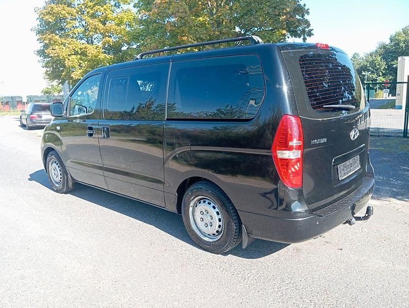 Gebraucht Hyundai H-1 Comfort 170 PS (125 kW) 2012 Schwarz Van / Kleinbus