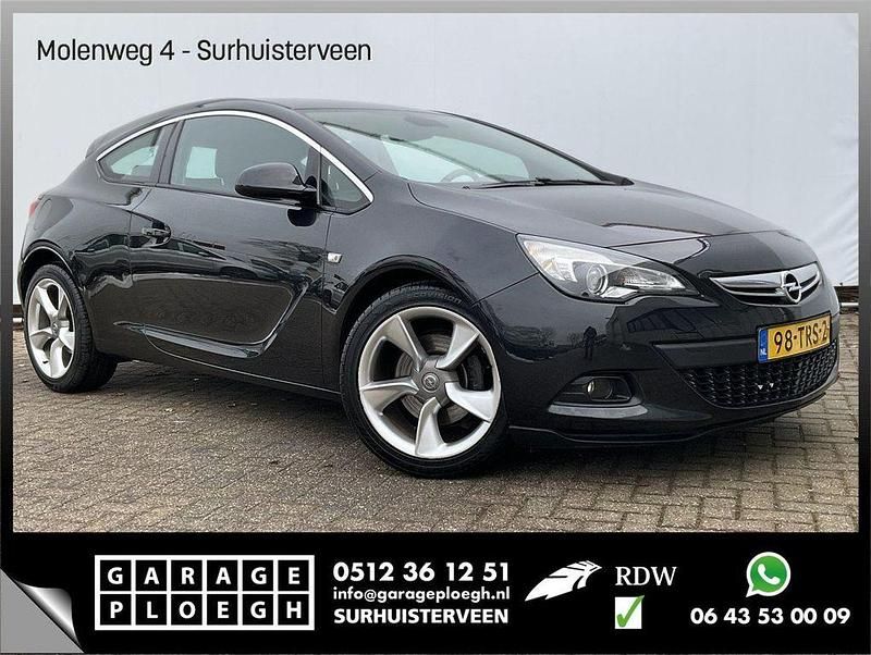Schwarz Gebraucht 2012 Opel Astra GTC Sport Limousine | 6.206 € (Etwas zu teuer) - Bild 1/4