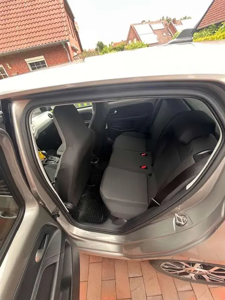 Gebraucht VW e-up! Style 61 kW (83 PS) 2022 Silber Kleinwagen