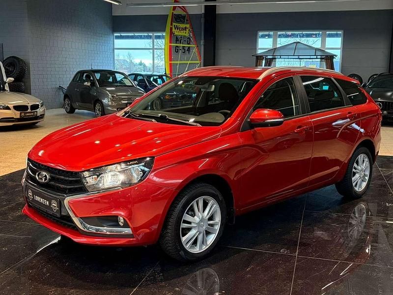 Second-hand Lada Vesta 106 CP (77 kW) 2018 Roșu Break
