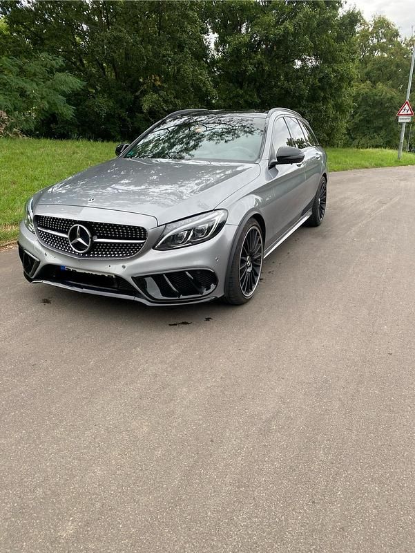 Grau Gebraucht 2016 Mercedes C450 AMG AMG Kombi | 29.500 € - Bild 1/4