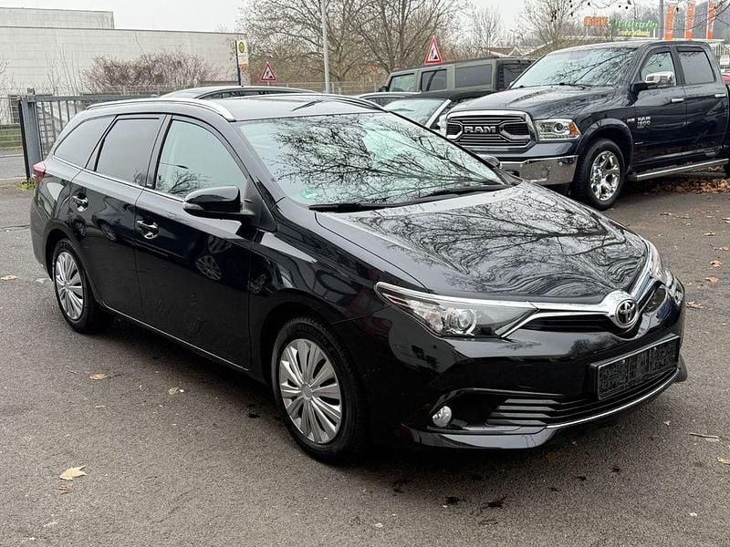 Schwarz Gebraucht 2018 Toyota Auris Touring Sports Edition-S Kombi | 10.800 € (Guter Preis) - Bild 1/4