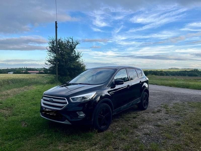 Gebraucht Ford Kuga Titanium 150 PS (110 kW) 2018 SUV