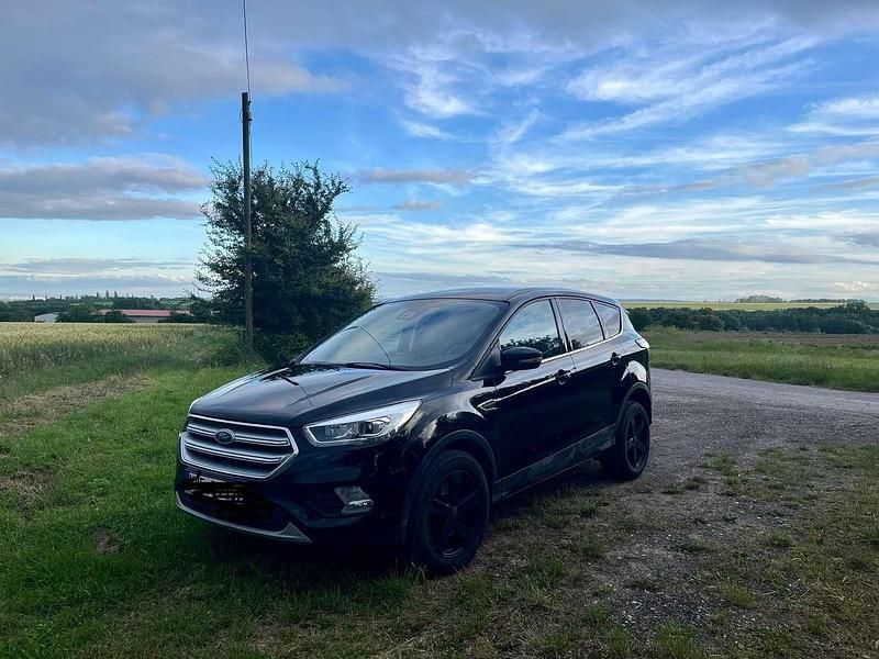 Gebraucht 2018 Ford Kuga Titanium SUV | 12.500 € (Guter Preis) - Bild 1/4