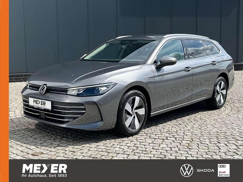 Diabasgrau metallic Gebraucht 2024 VW Passat Business Kombi | 38.890 € (Guter Preis) - Bild 1/4
