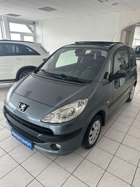 Grau Gebraucht 2005 Peugeot 1007 Kleinwagen | 4.750 € (Etwas zu teuer) - Bild 1/4
