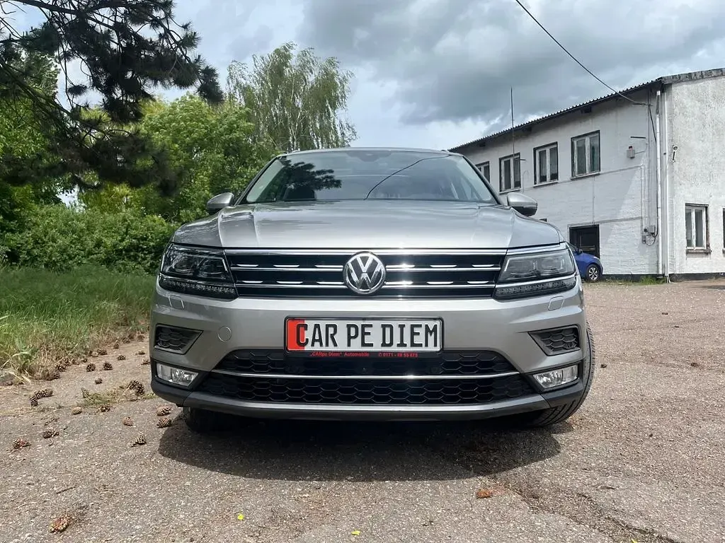 Gebraucht VW Tiguan Highline 150 PS (110 kW) 2016 Tungsten silver SUV