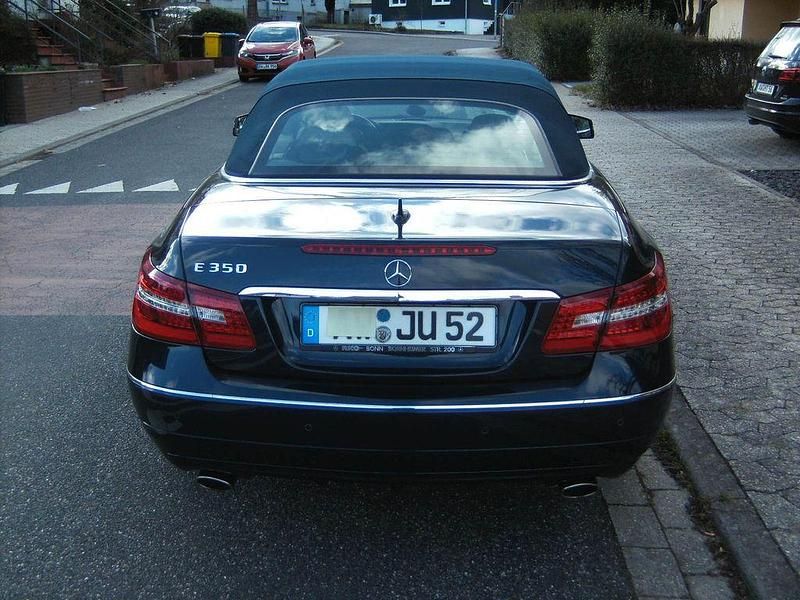 Gebraucht Mercedes 350 306 PS (225 kW) 2011 Blau Cabrio