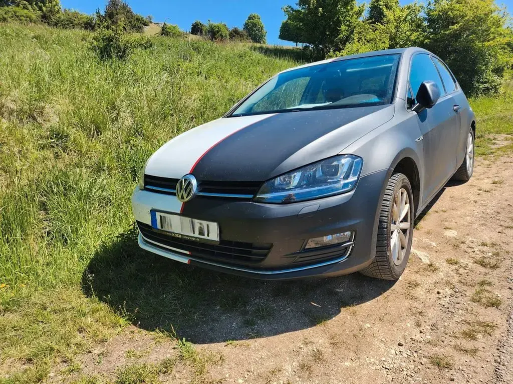 Używany VW Golf VII LOUNGE 86 KM (63 kW) 2016 Biały Sedan/Limuzyna