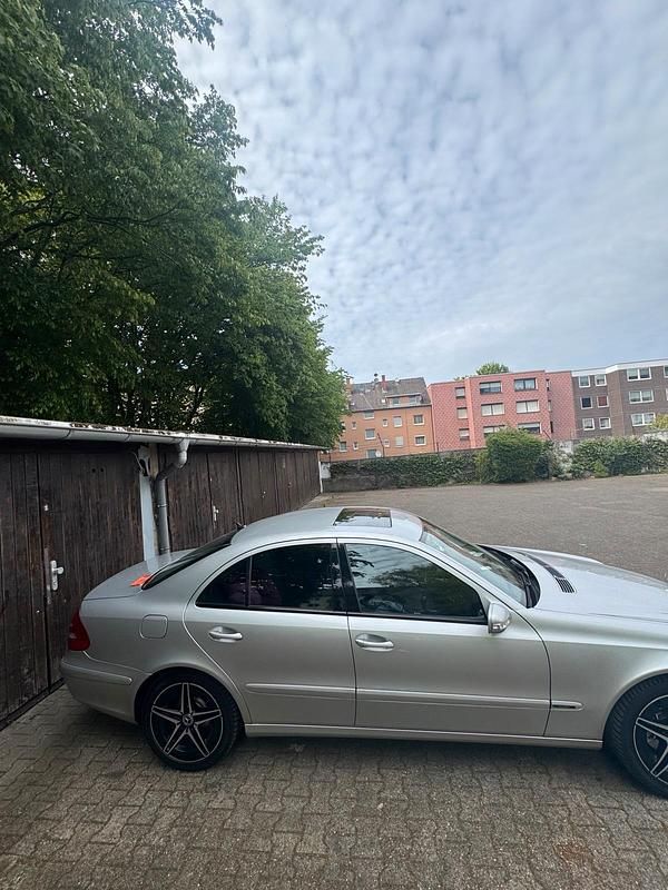 Occasion Mercedes E200 122 ch (89 kW) 2004 Gris Berline