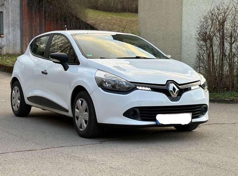 Gebraucht Renault Clio IV Life 73 PS (53 kW) 2016 Beige Limousine
