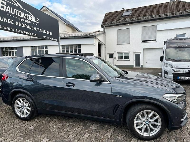 Gebraucht BMW X5 xLine 286 PS (210 kW) 2022 Arktikgrau brillianteffekt met SUV