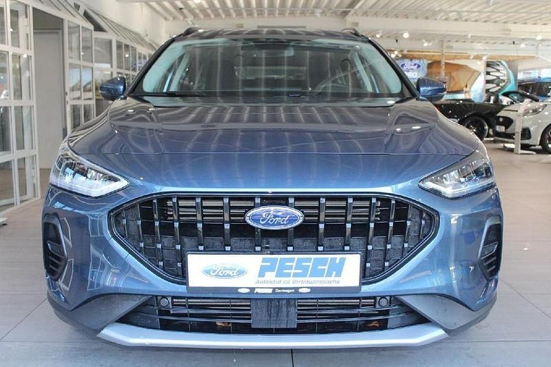 Gebraucht Ford Focus Active X 155 PS (114 kW) 2025 Blau Limousine